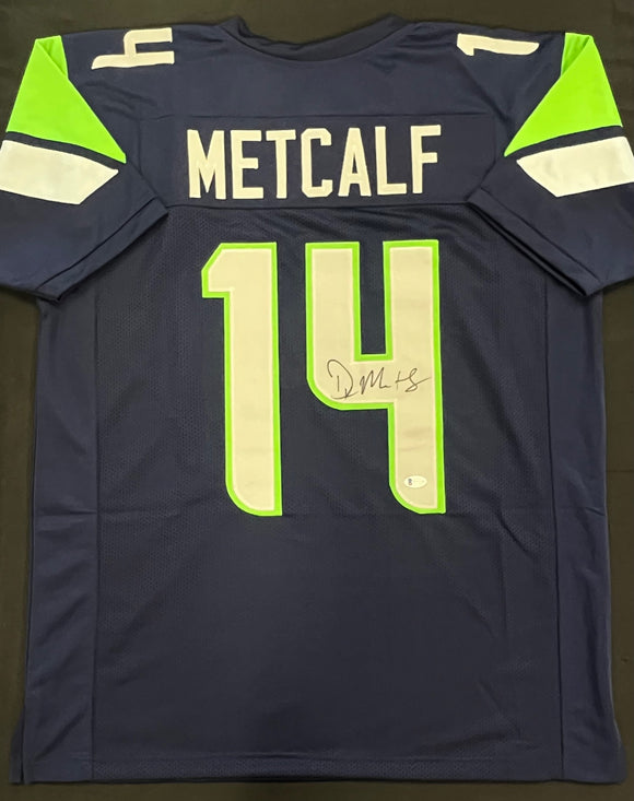 Metcalf Autographed Jersey – Great Moments Sports Cards